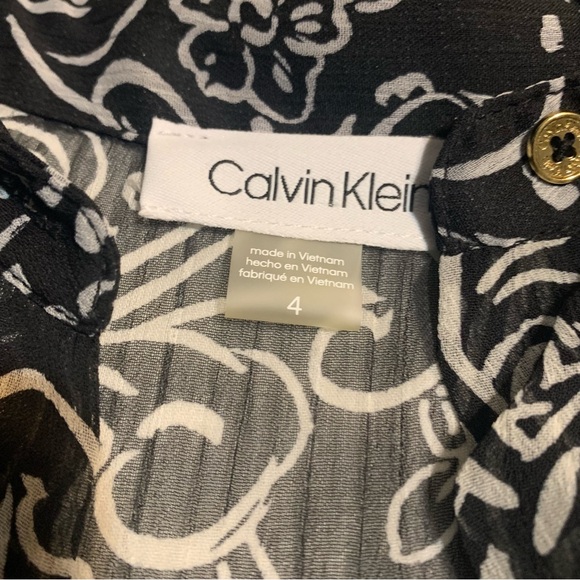 Calvin Klein Black and White Paisley Print Dress with Tie. Size 4 - Picture 5 of 13